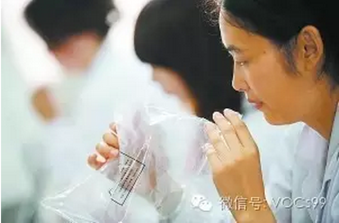 闻臭师的职业